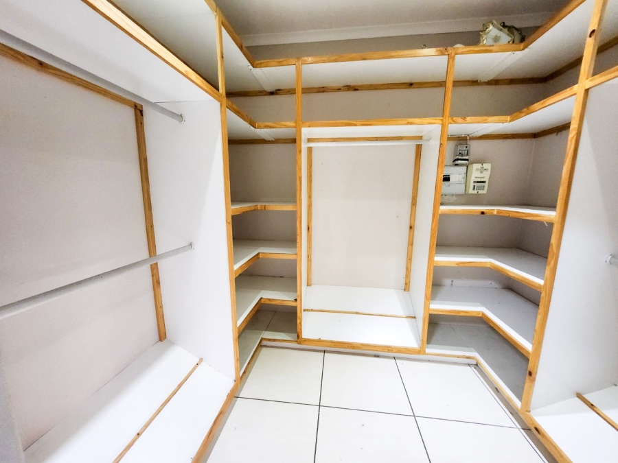 3 Bedroom Property for Sale in Flamwood North West